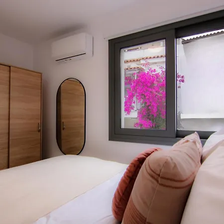 Phaedrus Living Luxury Residences Lime Apartment *